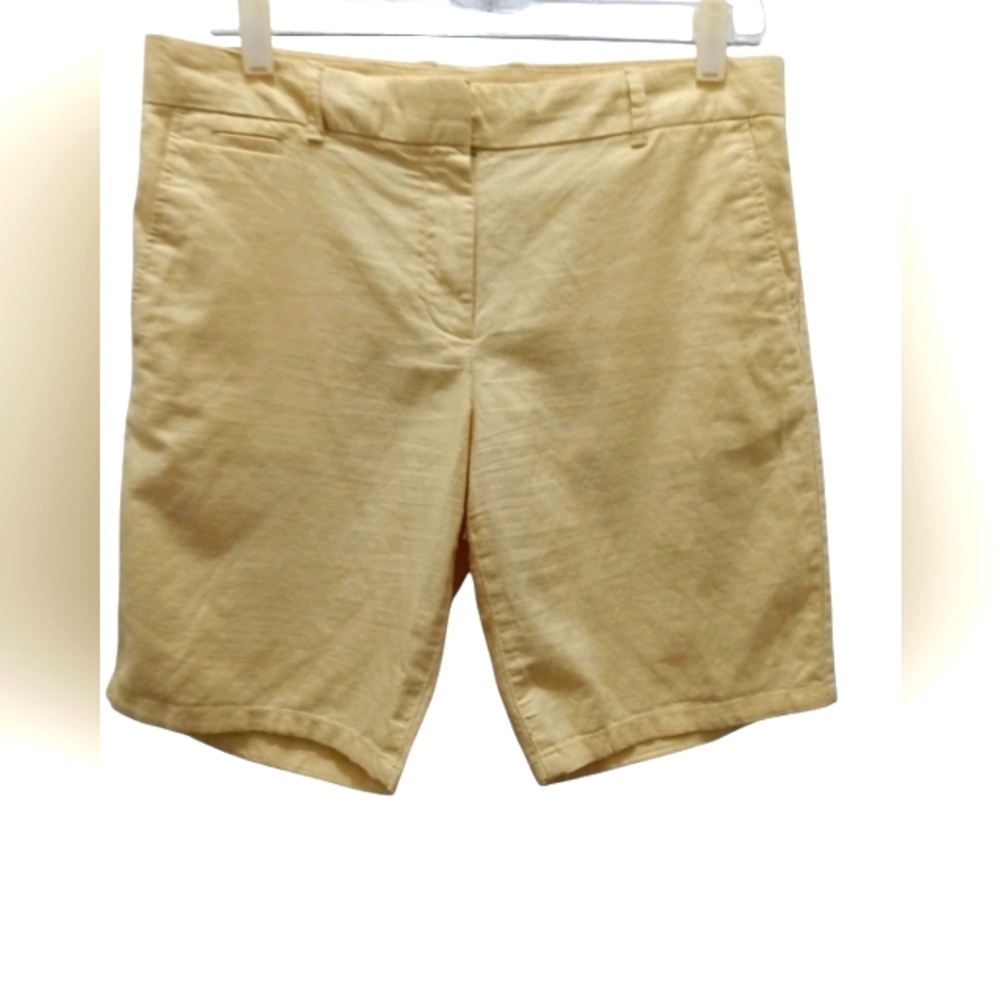 Khaki's by Gap Chino women's shorts Size 4